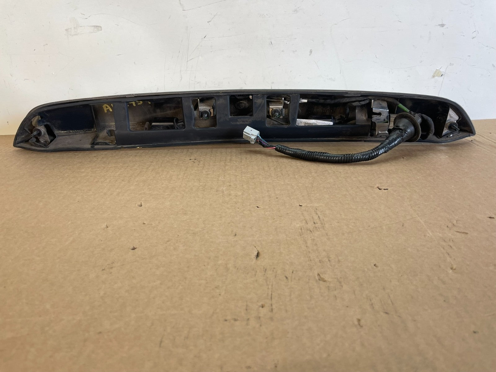 2013 to 2017 Chevrolet Traverse Liftgate Trunk Chrome Molding W/Camera AG2959 DG3
