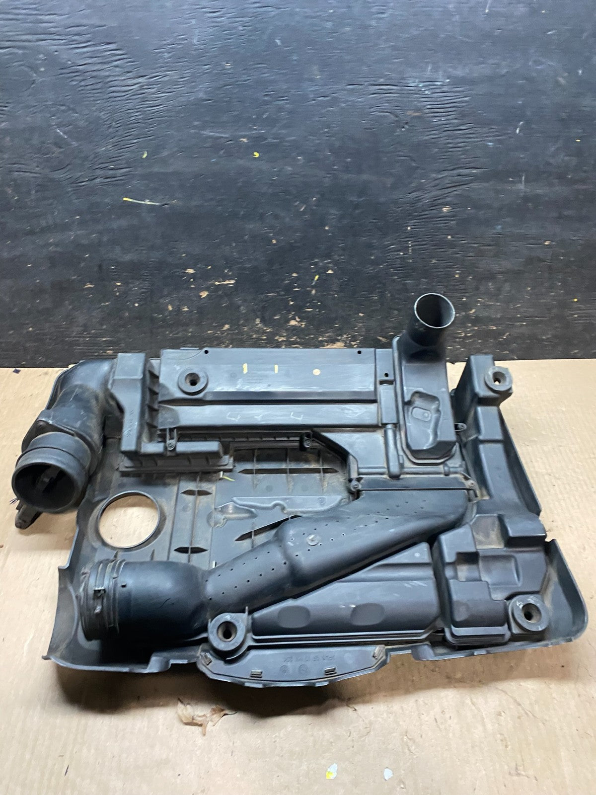2005 to 2008 Volkswagen Jetta 2.5L Passat Jetta Engine Cover 07k129601 U7735 DG5