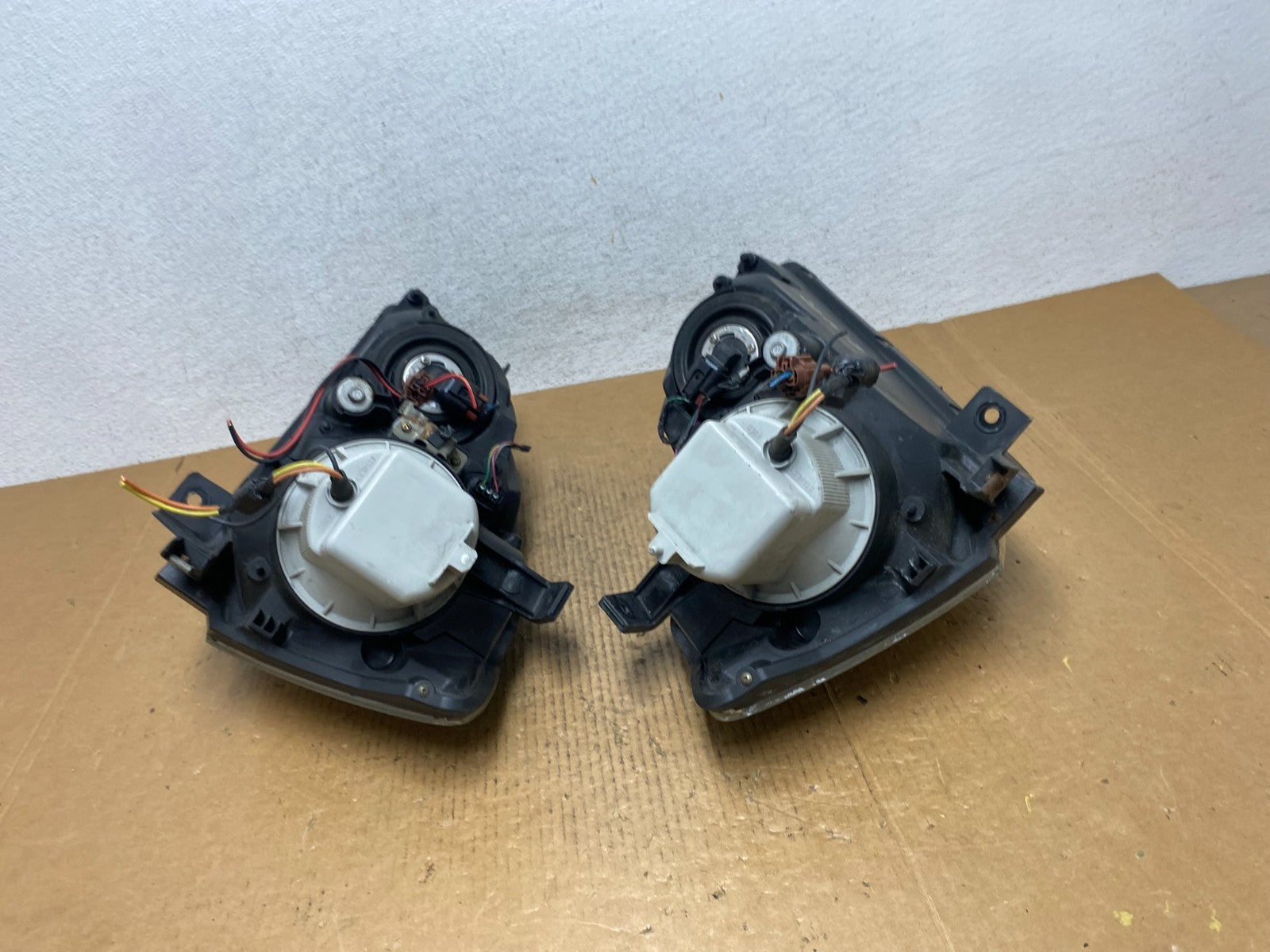 2005 to 2006 Nissan Altima Left+Right Set Halogen Headlights AE1442 DW7