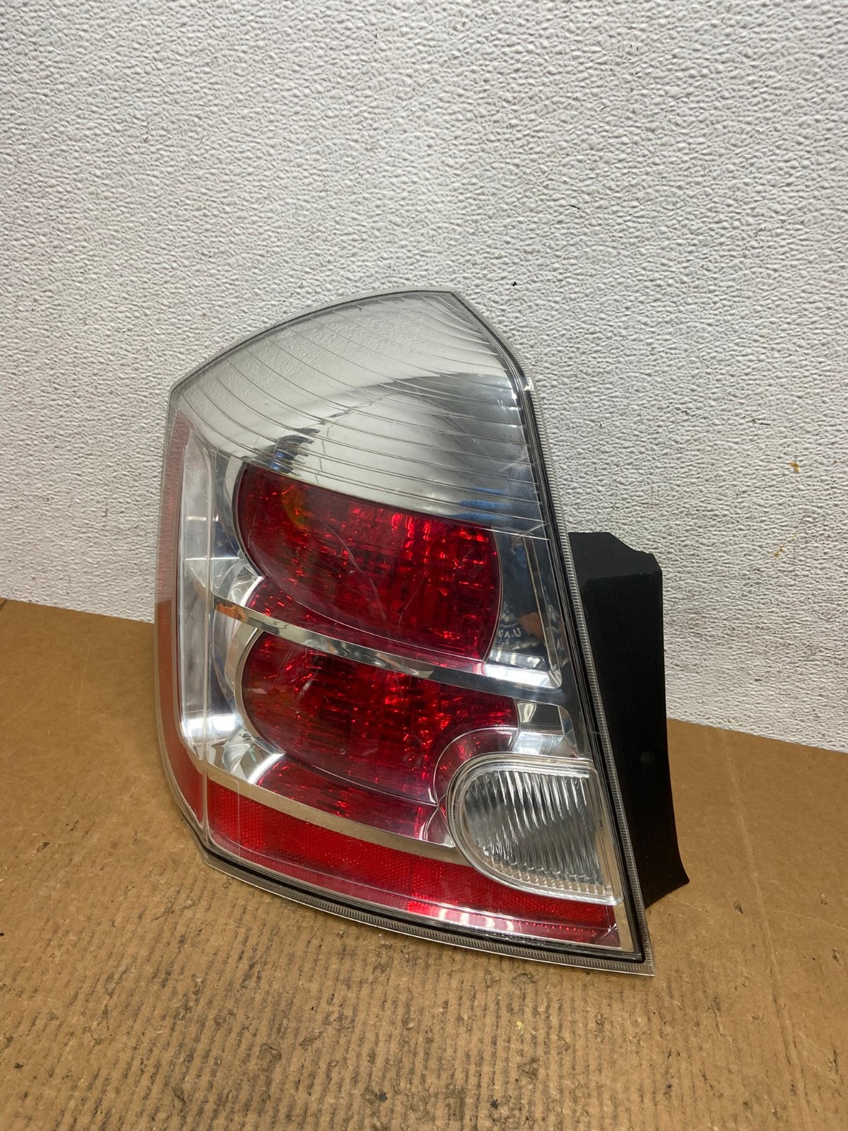 2007 to 2012 Nissan Sentra Left Driver LH Side Tail Light AE1517 LK0