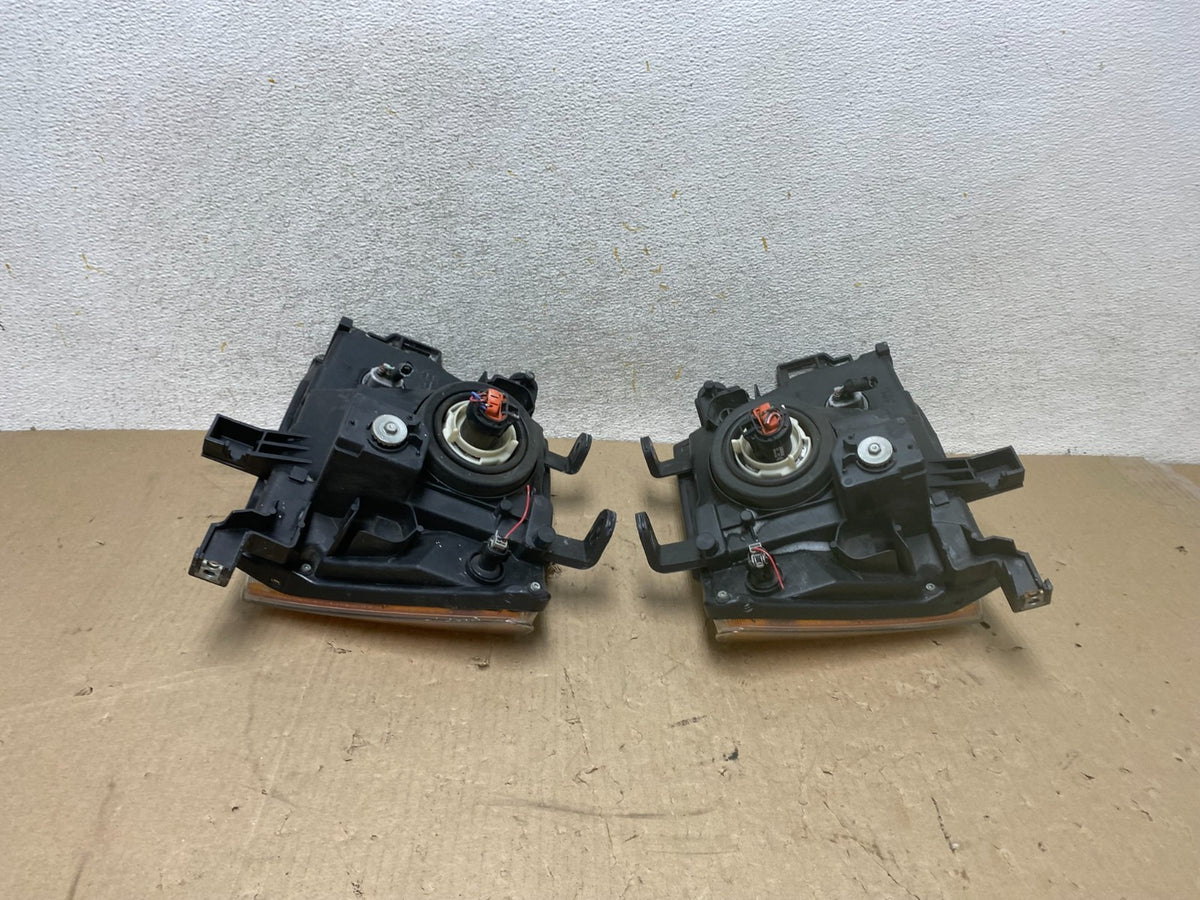 2005-2015 Nissan Xterra Driver Left+Right Side Set Headlights AH6919 DW9