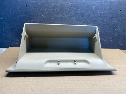 2015 to 2017 Hyundai Sonata Glove Box AI0022 DW4