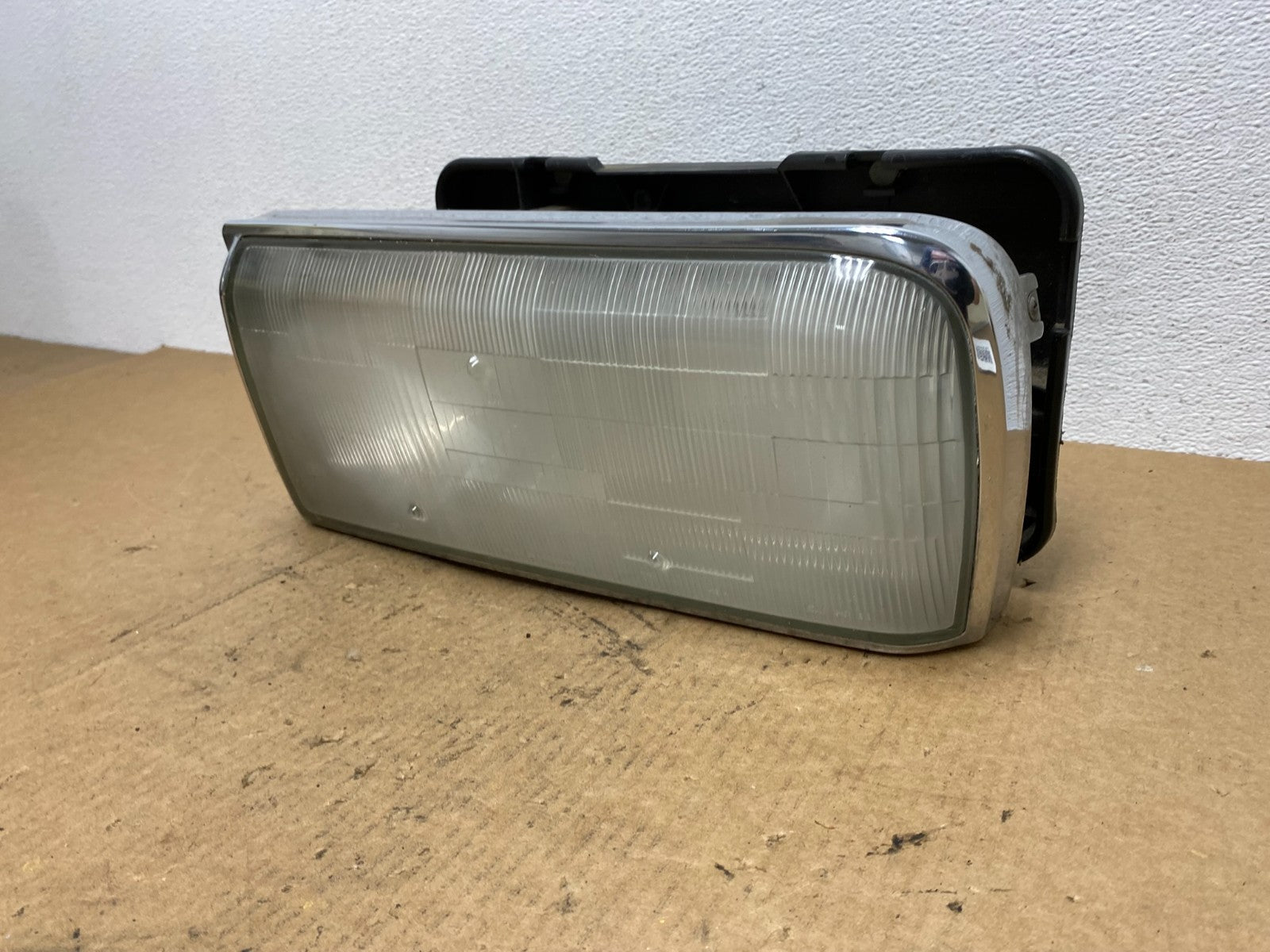 1990-1994 Jaguar XJ6 XJ12 Left Driver LH Side Halogen Headlight  AC3293 DG1