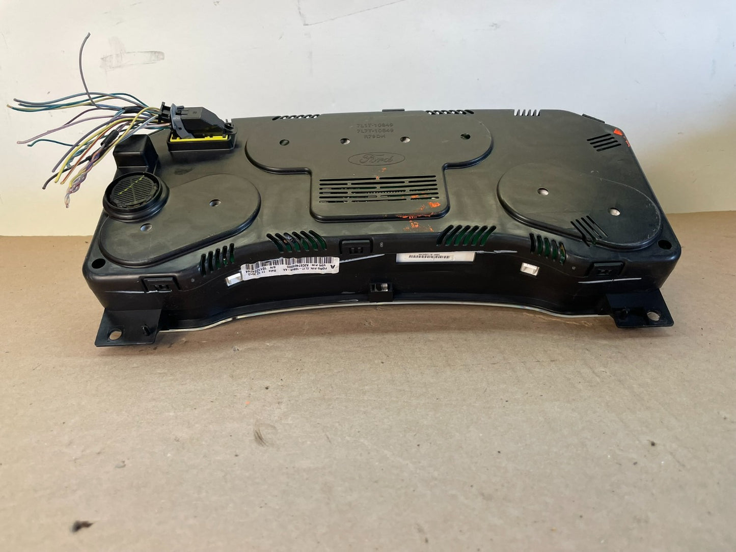 2007 to 2014 Ford Expedition Speedometer Cluster Gauge 7l1t-10849 AG1032 DG8