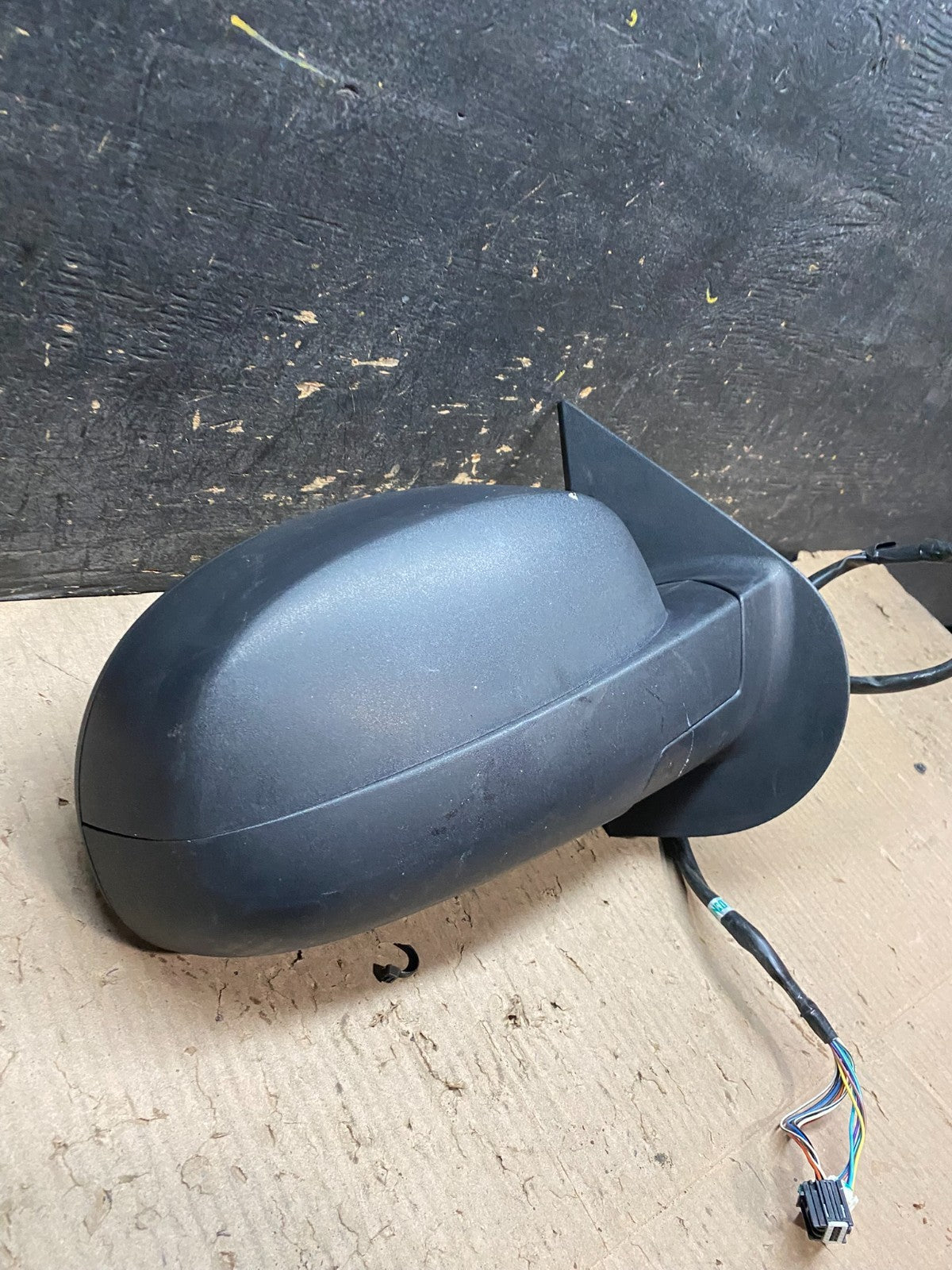 2010-2014 Chevrolet Tahoe Silverado Suburban Right Turn Signal Mirror X8011 DG2