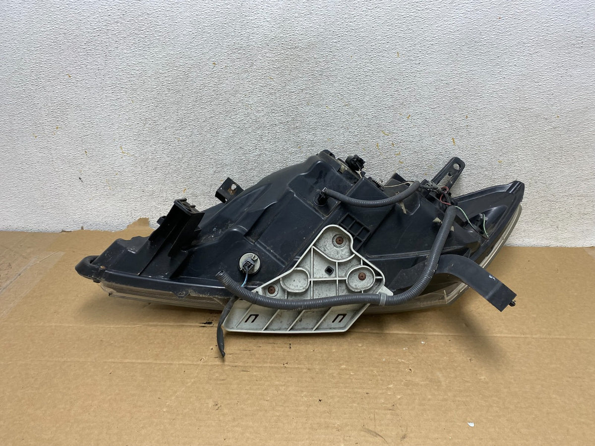 2013 to 2016 Nissan Pathfinder Right Passenger RH Side Headlight AH7787 DW6