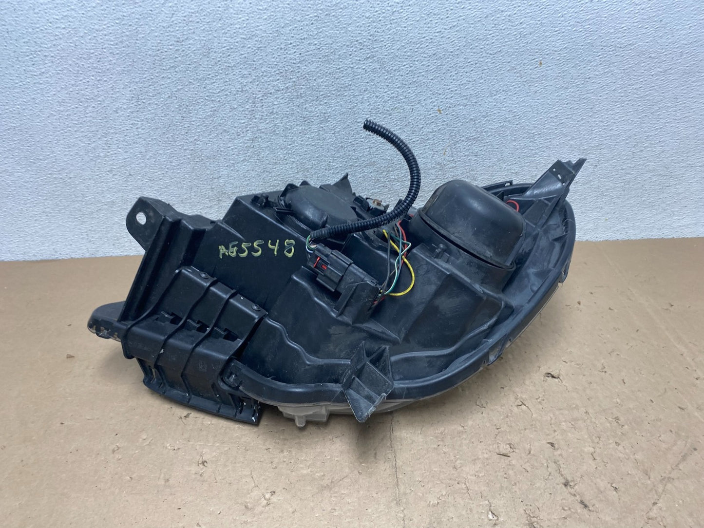 2016-2018 Chevrolet Equinox Right Passenger RH Halogen Headlight AG5548 DW8