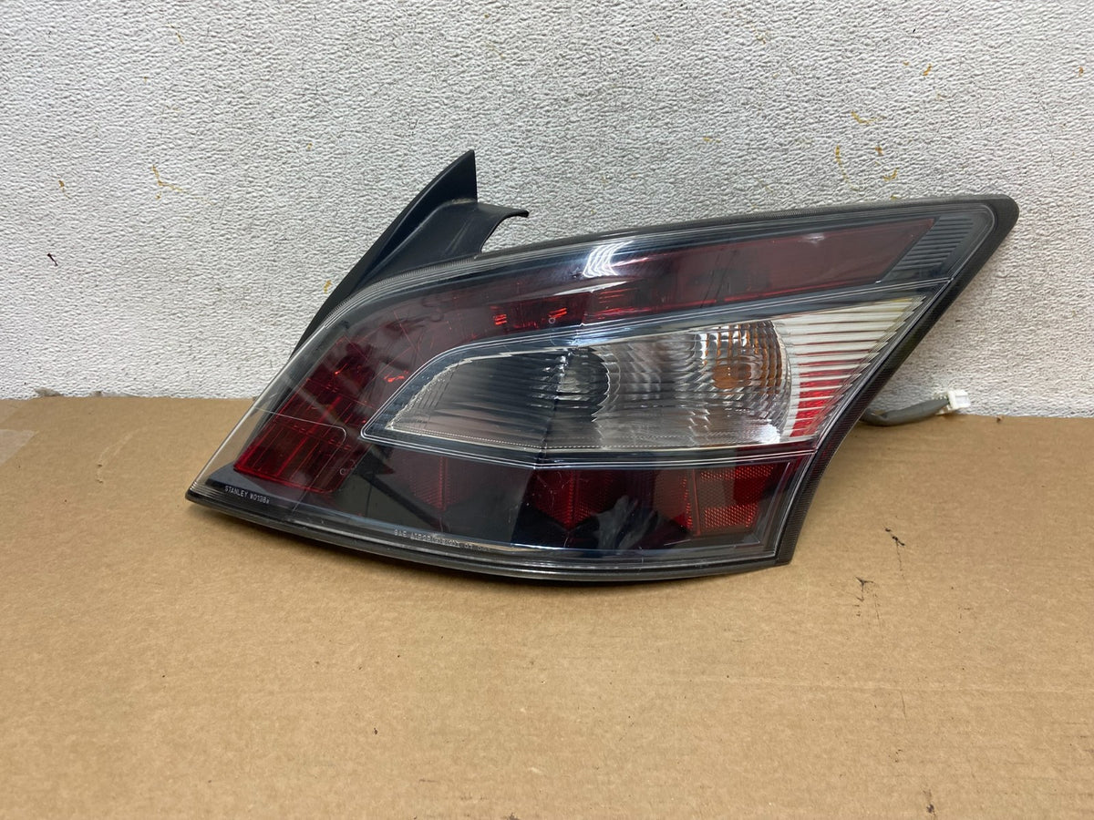 2012 2013 2014 Nissan Maxima Right Passenger Rh Side Tail light AH4419 DW0