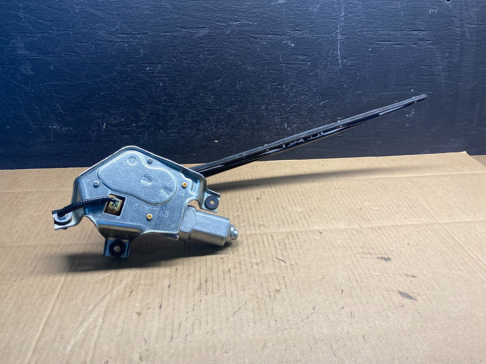 2011 to 2017 Honda Odyssey Rear Windshield Washer Wiper Motor AD50725