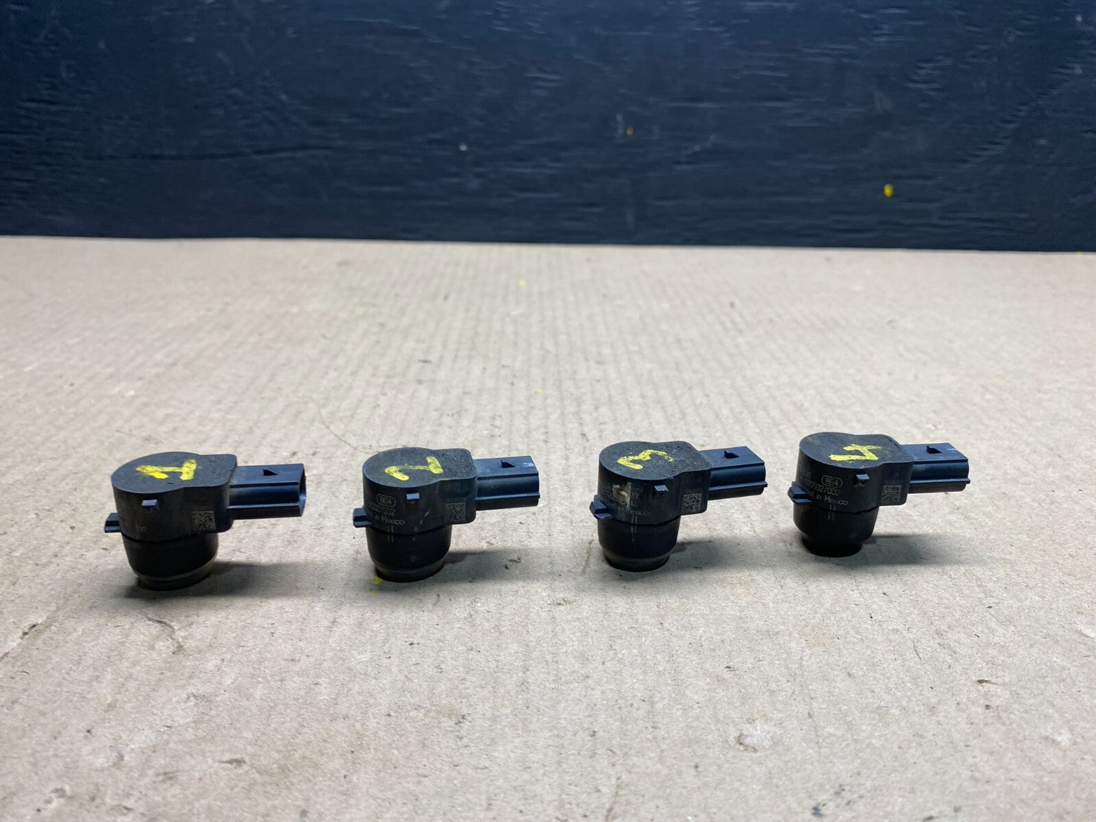 Chevrolet Cadillac Rear Bumper Parking Sensor 4 pcs E1886 Oem PS2