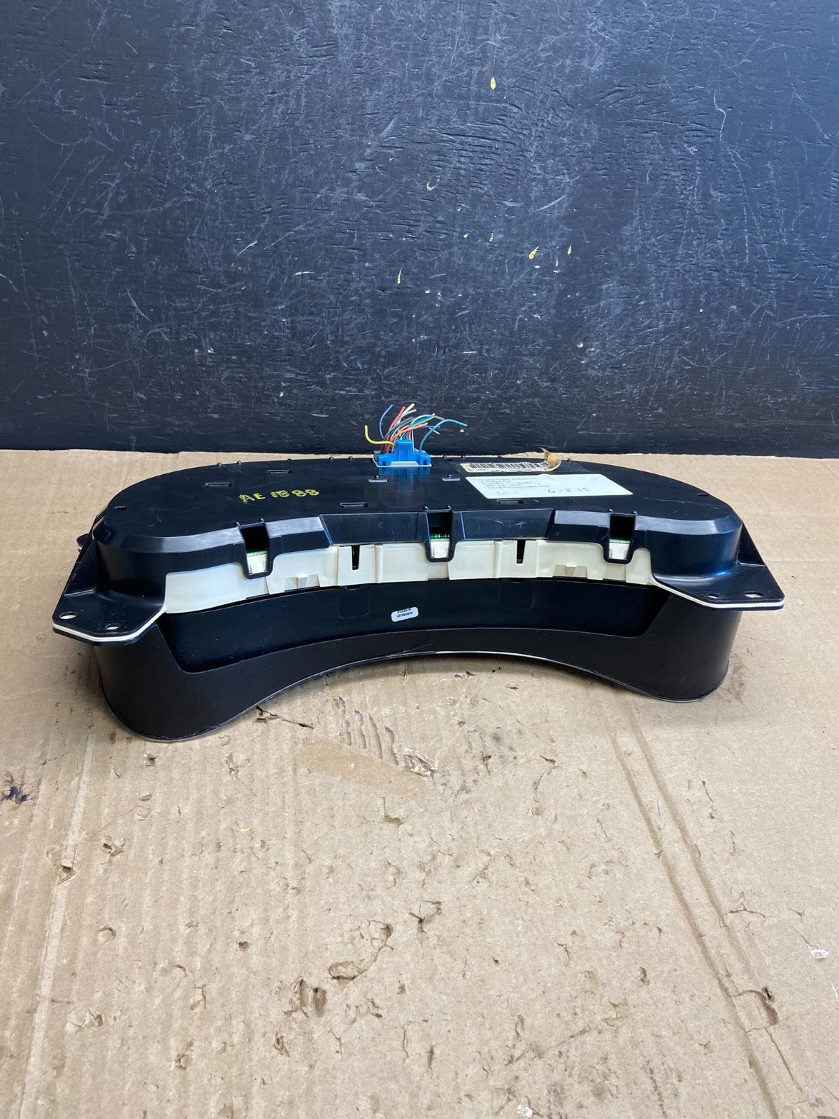 2003 to 2006 Chevrolet Silverado Yukon Cluster Gauge Speedometer AE1888 DG6