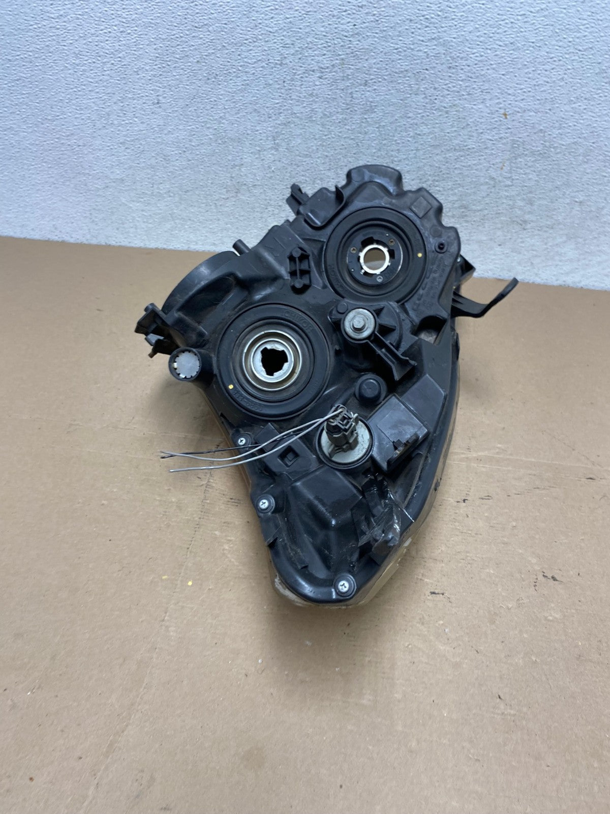 2009-2013 Nissan Rogue Right Passenger Halogen Headlight AF4478 LK7