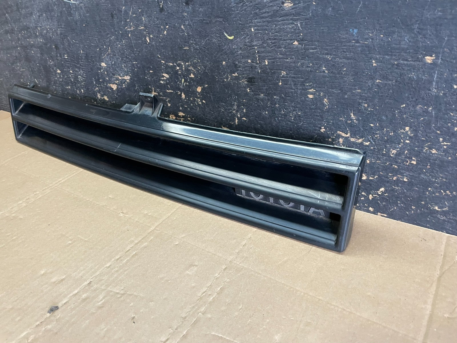 1982 to 1983 Toyota Celica Front Grille Grill OEM AA88232