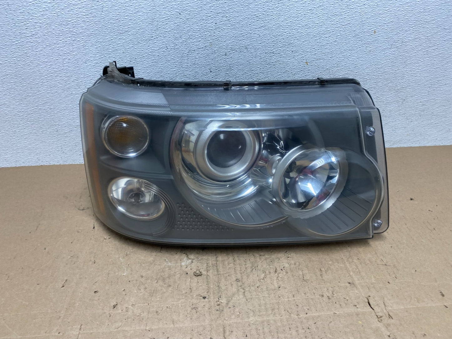 2006-2009 Land Rover Range Rover Right Passenger Xenon Headlight AE6538 DW0