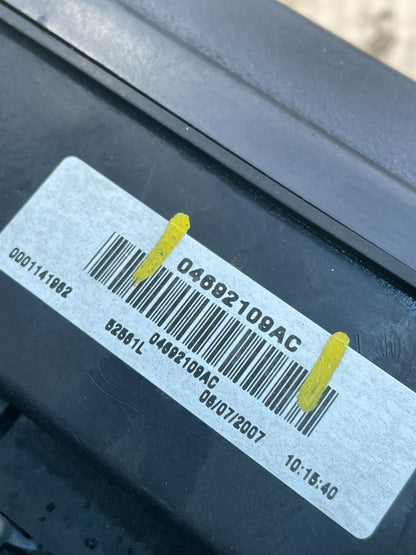 2007 Jeep Grand Cherokee Integrated Power Fuse Box 04692109ac x9967 DG6