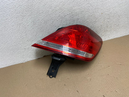 2005-2010 Toyota Avalon Right Passenger Side Tail Light AG6844 LK2