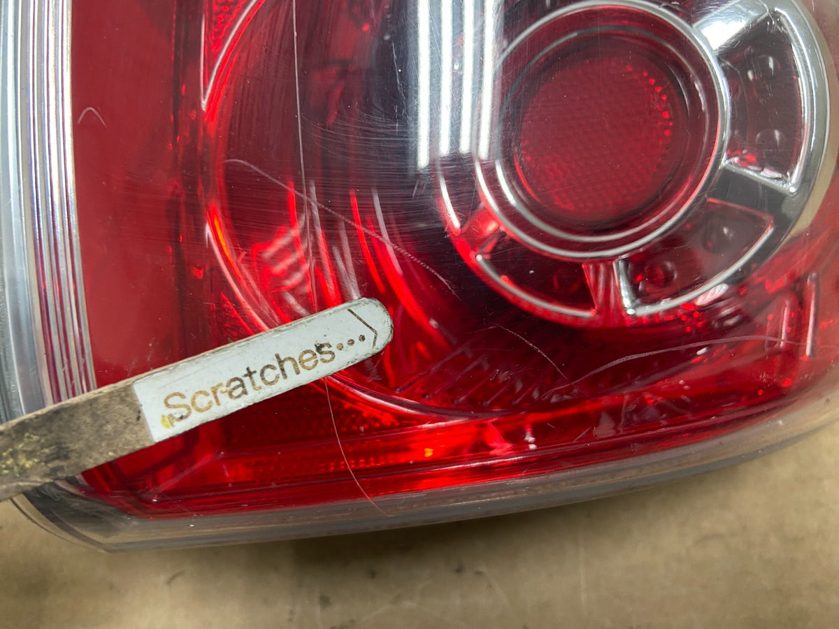 2007 to 2012 GMC Acadia Halogen Tail Light Right Passenger RH Side AH4473 DW4