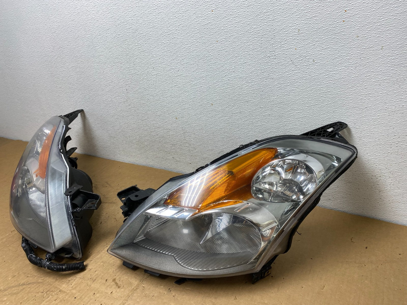 Sedan 2007 2008 2009 Nissan Altima Left+Right Set Headlights AD1237 DW2