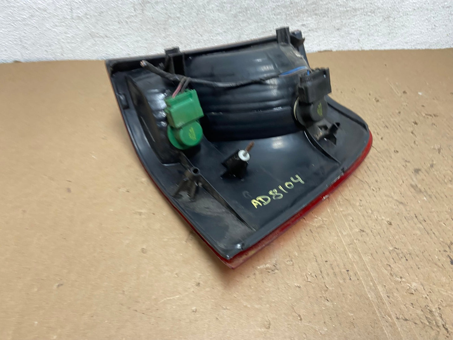 2002 to 2005 Ford Explorer Left Driver Lh Side Tail light AD8104 LK6