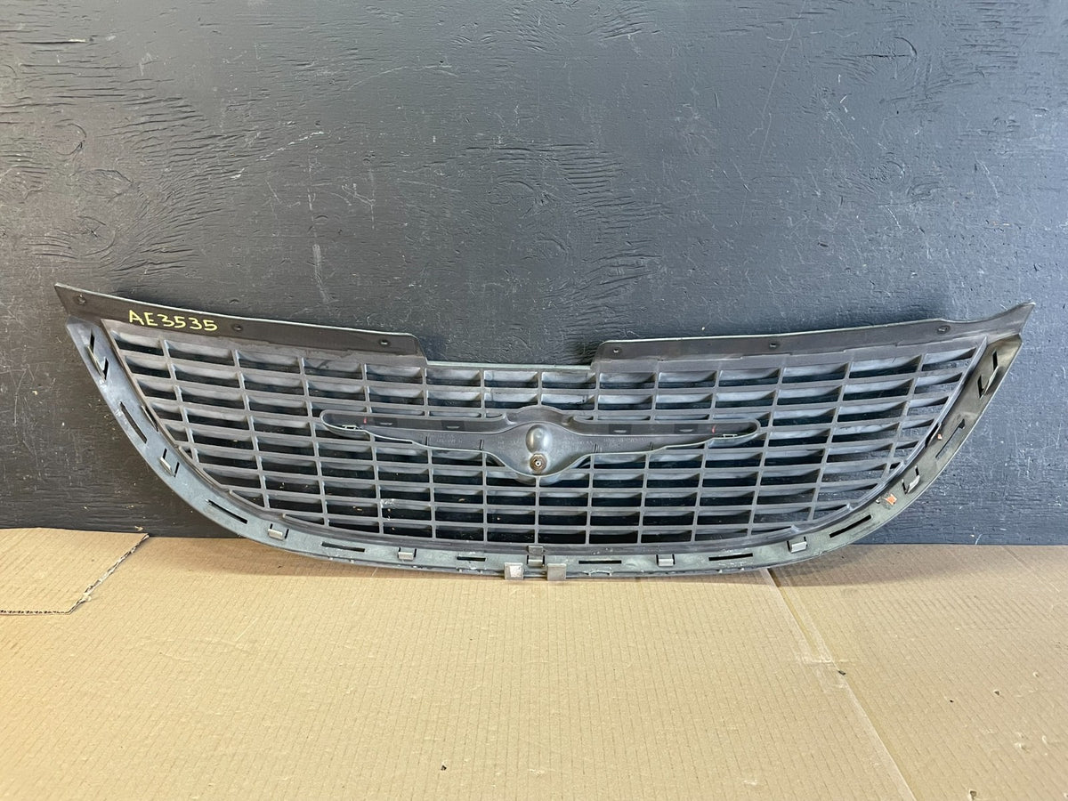2001 to 2004 Chrysler Town & Country Front Upper Grill Grille AE3535 DG3