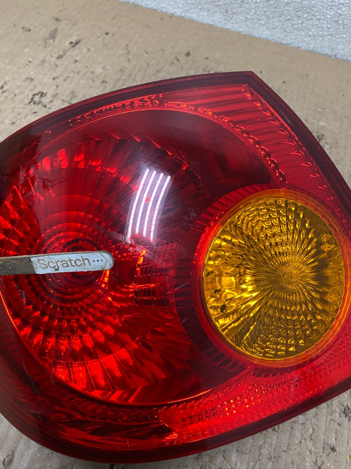 2003 to 2005 Toyota Corolla Left Driver Lh Side Tail Light T8091 DW3