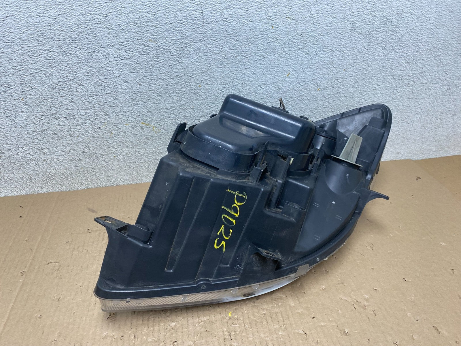 2007 to 2013 Mercedes Sprinter Headlight Left Driver Side Halogen DEPO P9025 DW9
