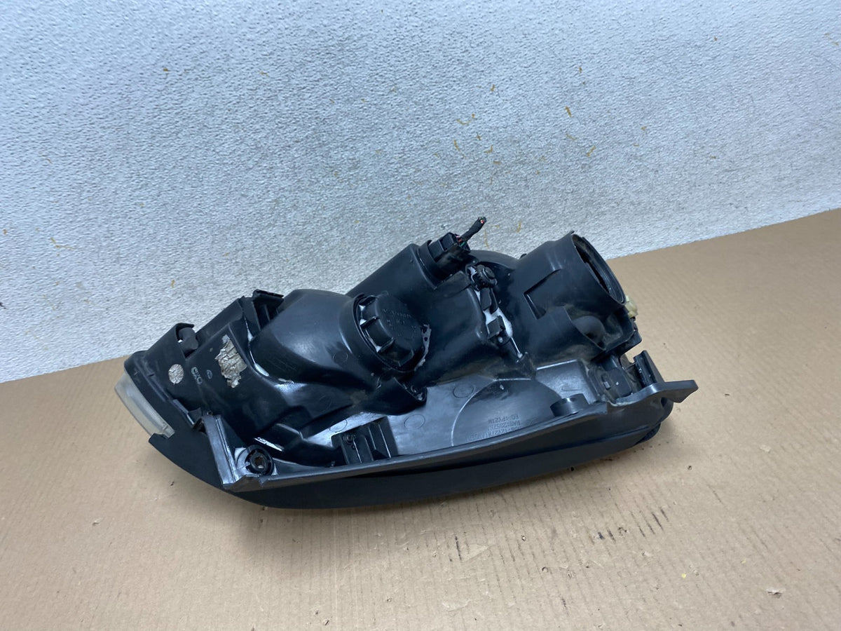 2007 - 2009 Kia Rondo Left Driver LH Side Halogen Headlight AJ2472 DW5