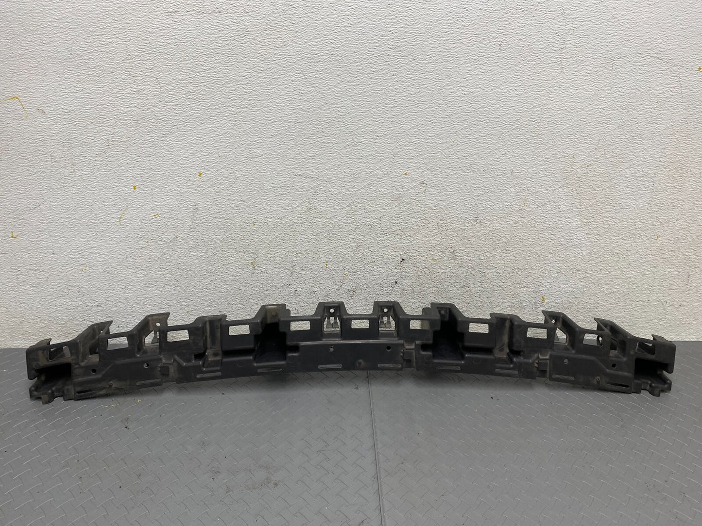2011 - 2020 Dodge Durango Rear Bumper Impact Energy Shock Absorber A3047 OEM DG10