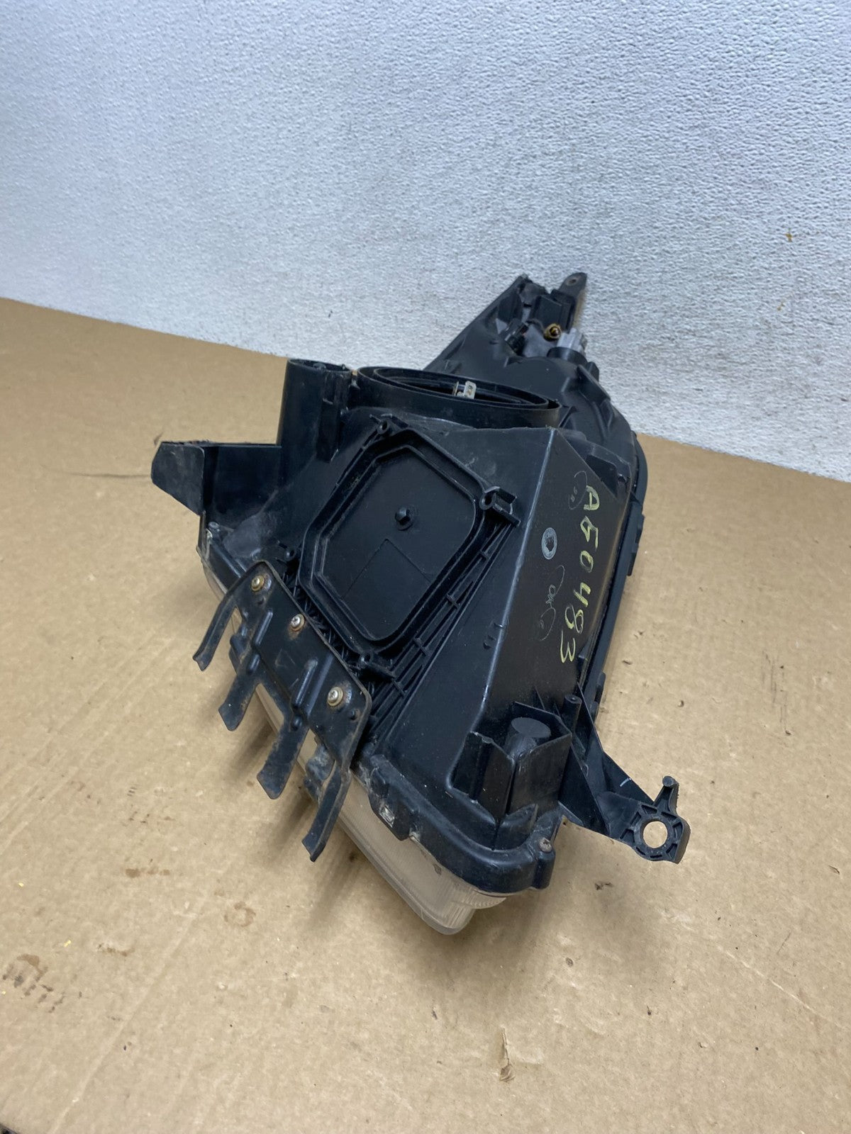 2006-2009 Toyota Prius Left Driver LH Side Blue Headlight Halogen AG0483 DW5