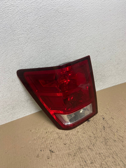 2005 to 2006 Jeep Grand Cherokee Left Driver Side Lh Tail Light AF7264 LK2
