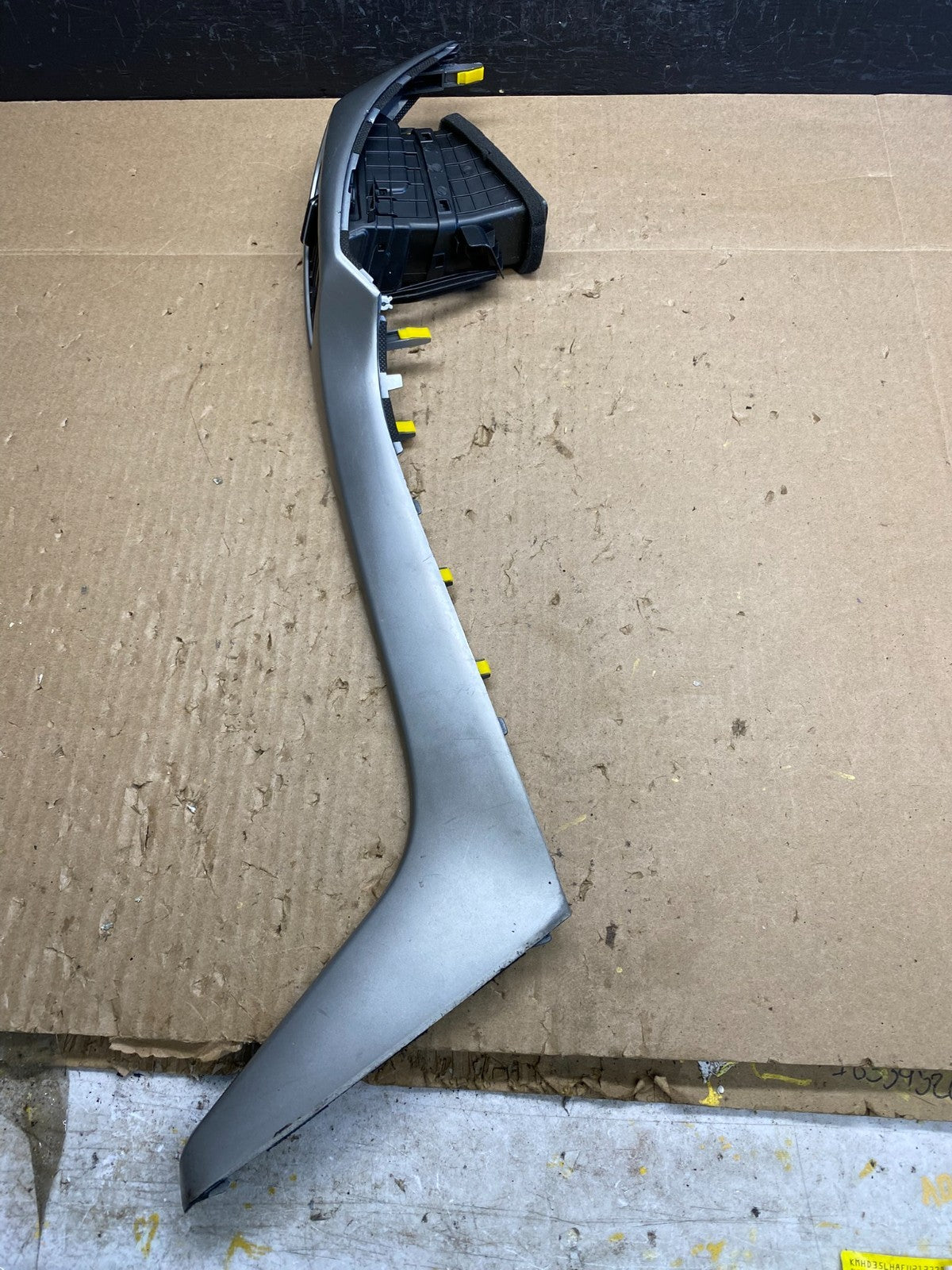 2014-2016 Hyundai Elantra Center Right Garnish Trim Bezel Air Vent AC6633 DG1