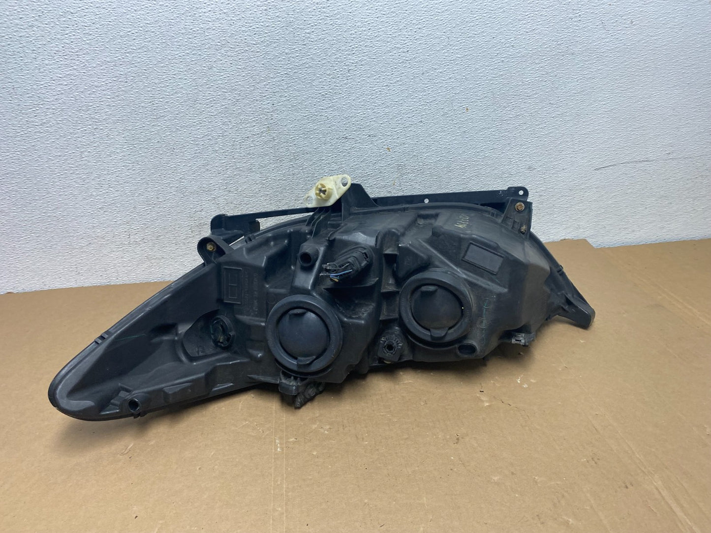 2013 to 2016 Ford Fusion Right Passenger Rh Side Headlight AD7884 DW5