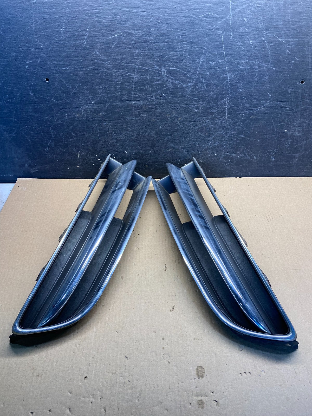 2006-2007 Subaru Tribeca B9 Front Upper Left + Right Grill Grille ah4623 DG1