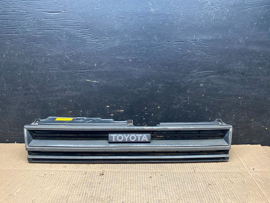 1983 to 1986 Toyota Tercel Front Upper Grill Grille T6868 DG0