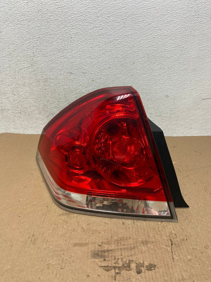 2006 to 2012 Chevrolet Impala Left Driver Lh Side Tail Light AD7772 LK0
