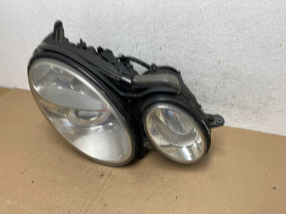 2003-2006 Mercedes E E320 E350 Class Right Passenger Halogen Headlight AE5943 DW1