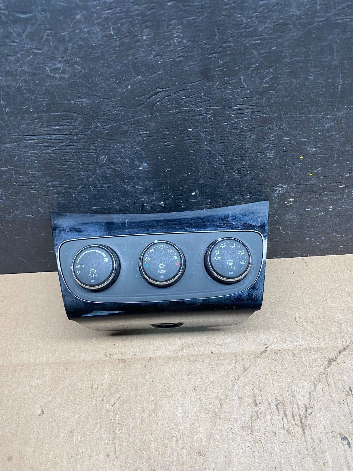 2011 - 2014 Chrysler 200 Heater AC Climate Switch Temperature Control O6866 DG0