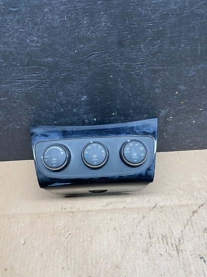2011 - 2014 Chrysler 200 Heater AC Climate Switch Temperature Control O6866 DG0
