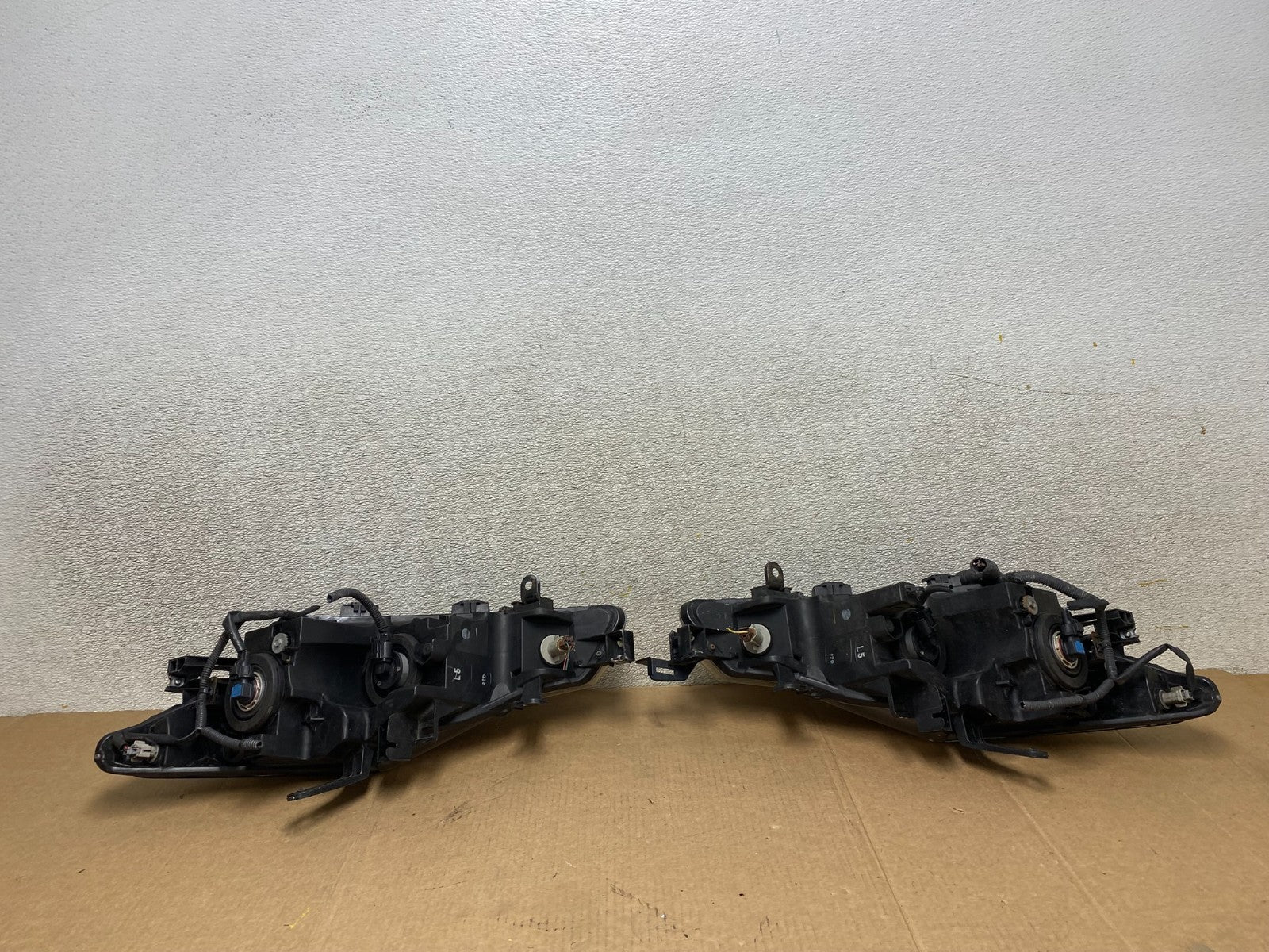 Halogen 2011 2012 2013 2014 Nissan Murano Headlights Left+Right W8398 DW9