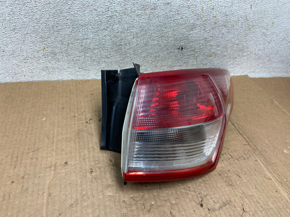 2013 to 2016 Ford Escape Right Passenger RH Side Tail Light AI5517 LK1