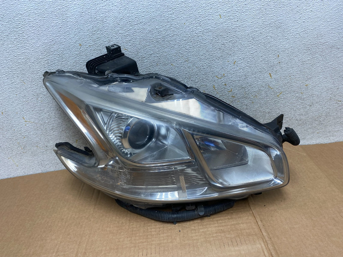 2009 - 2014 Nissan Maxima Headlight Right Passenger Xenon HID AI3742 DW0