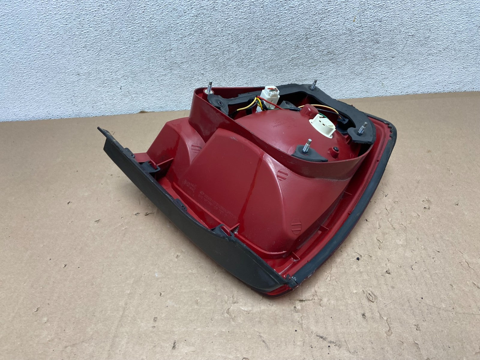 2007 to 2008 Kia Spectra Passenger Right RH Side Tail Light AG6796 DW6