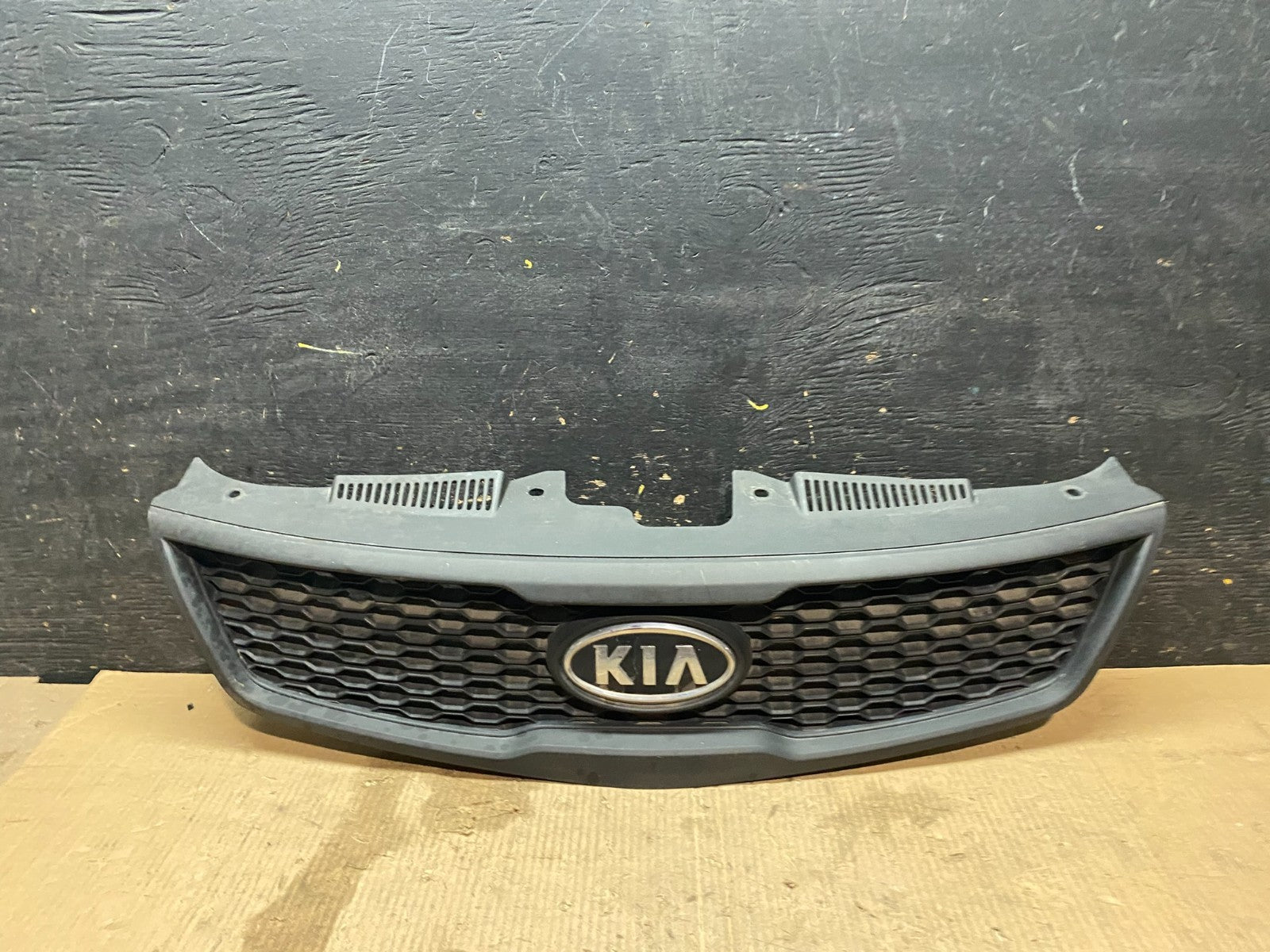 2010 to 2013 Kia Forte Koup Black Front Upper Bumper Grill Grille X3293 DG0