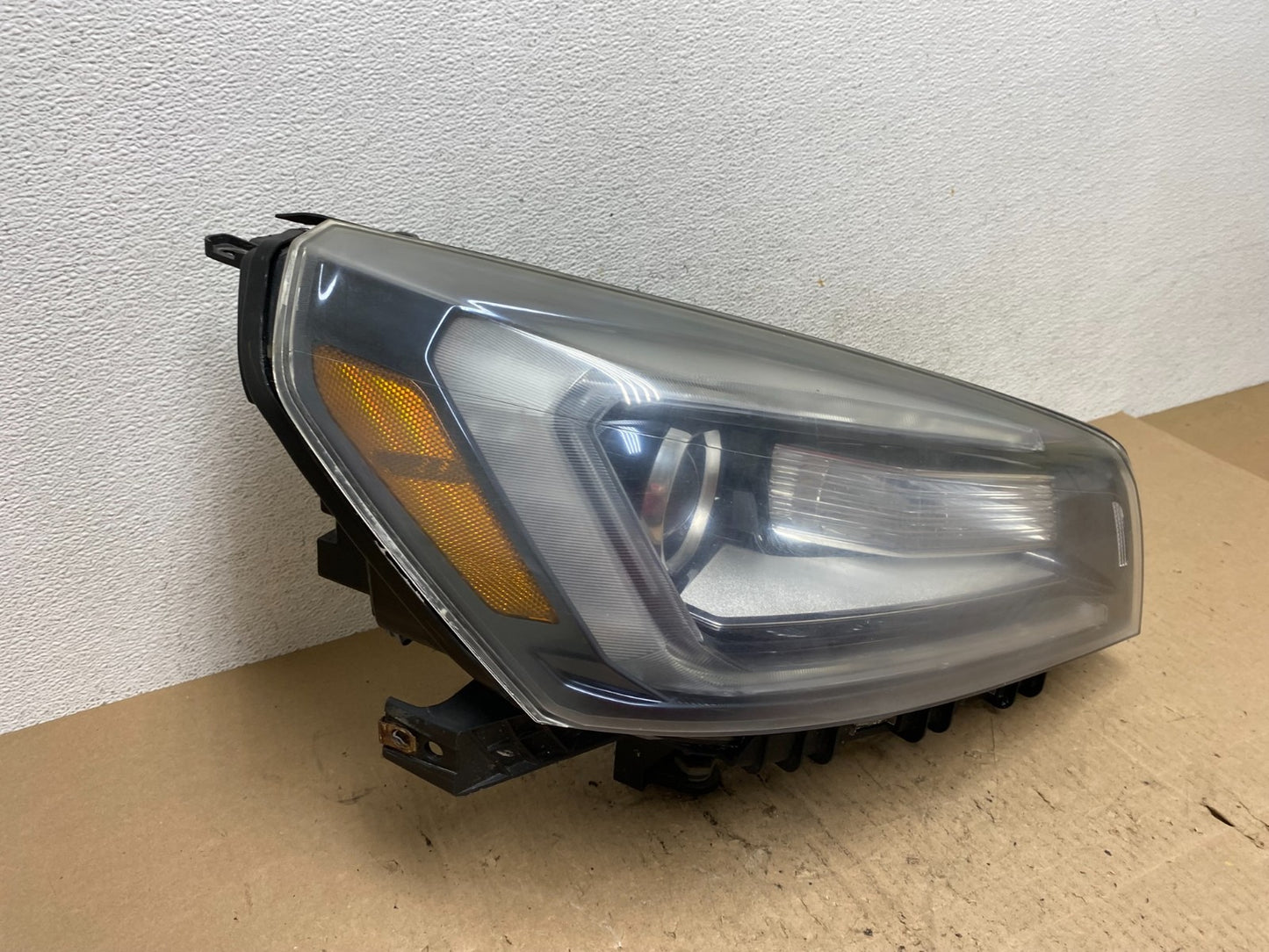 2013-2016 Gmc Acadia Right Passenger RH Side Led Halogen Headlight AE6571 DW2
