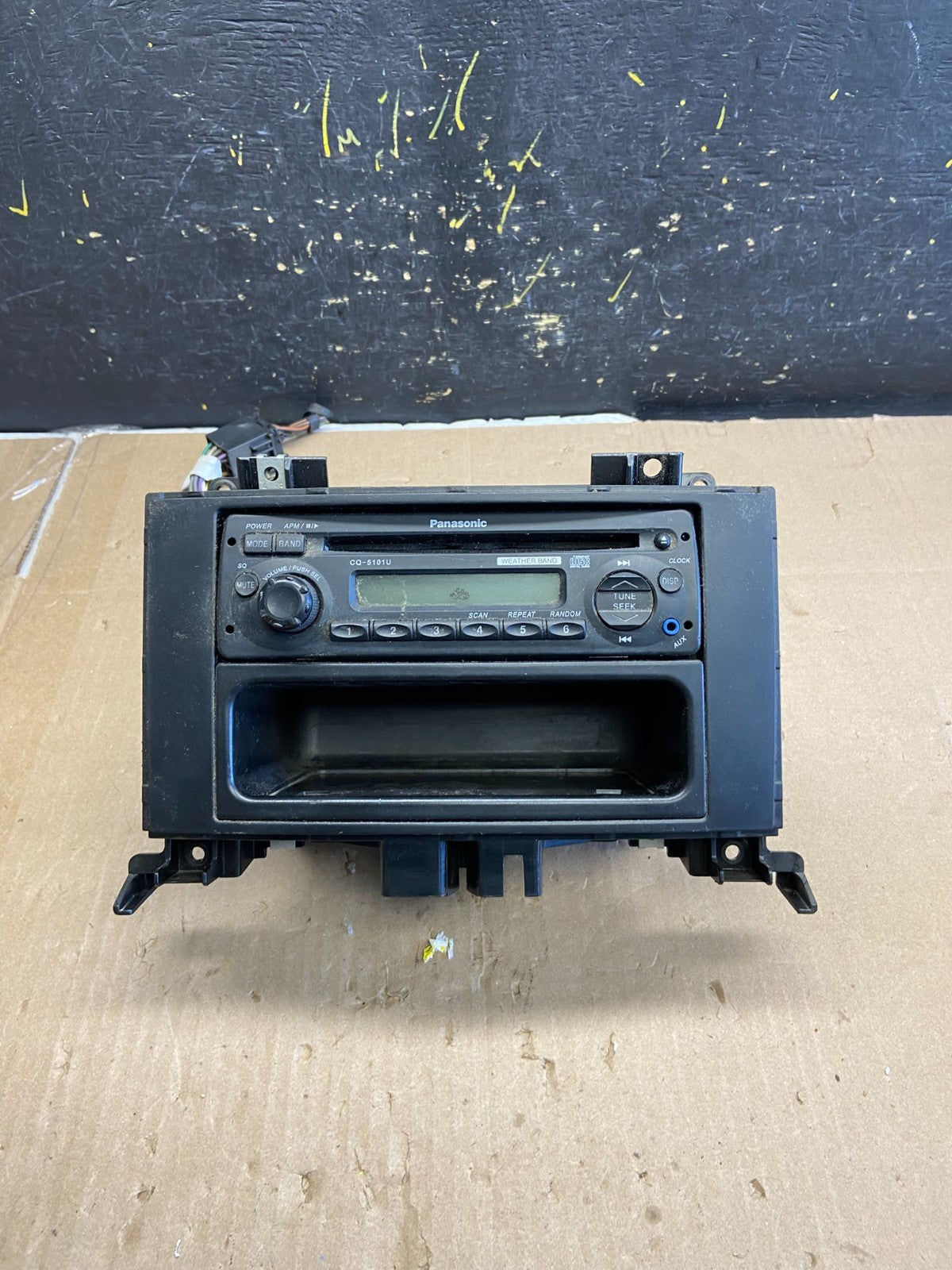 2009 Freightliner Sprinter CD PLAYER Equipment Radio PANASONIC CQ5101U AB2022 DG0