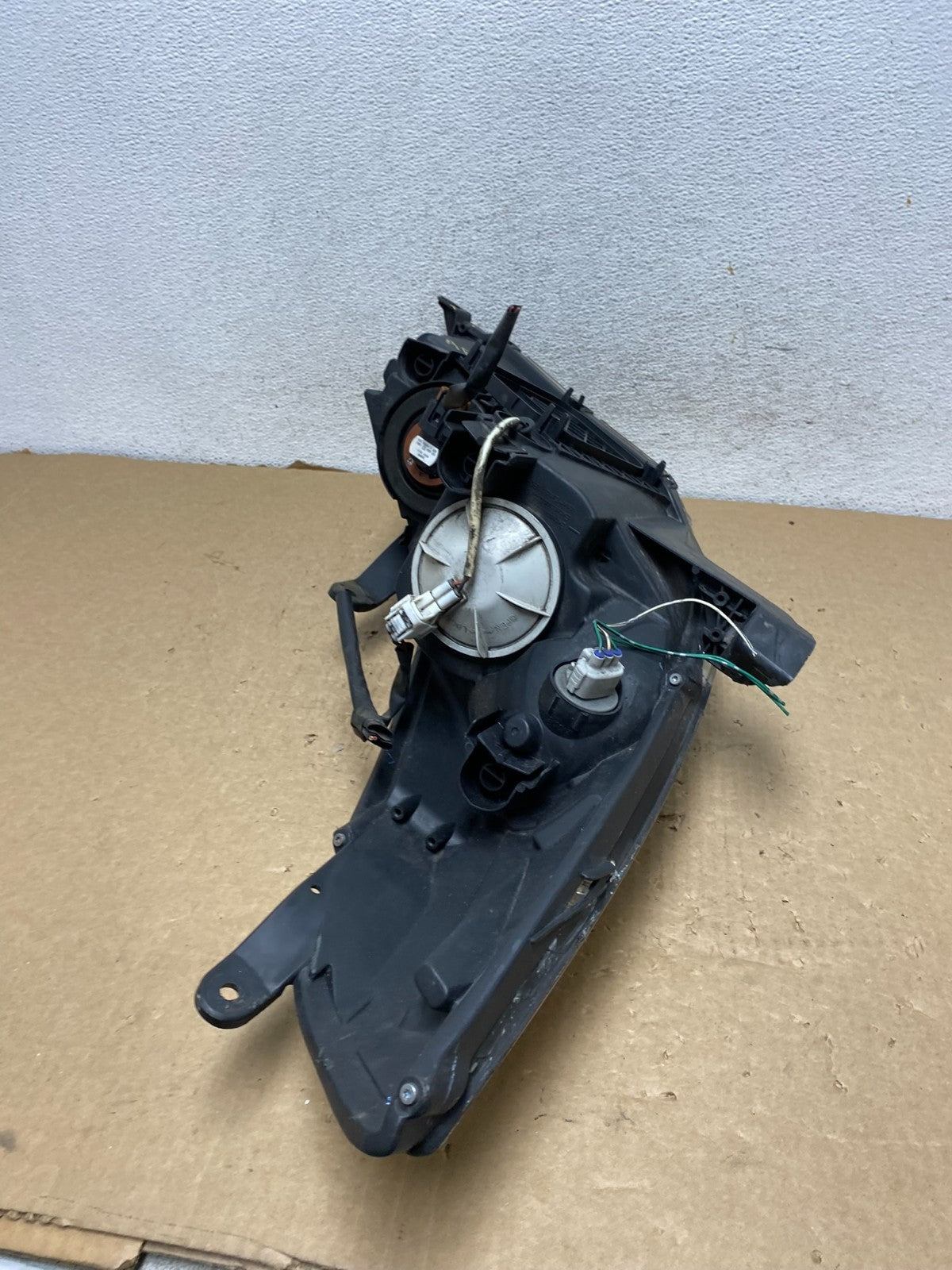2007 - 2008 Toyota Solara Left Driver LH Halogen Headlight AF7931 DW9