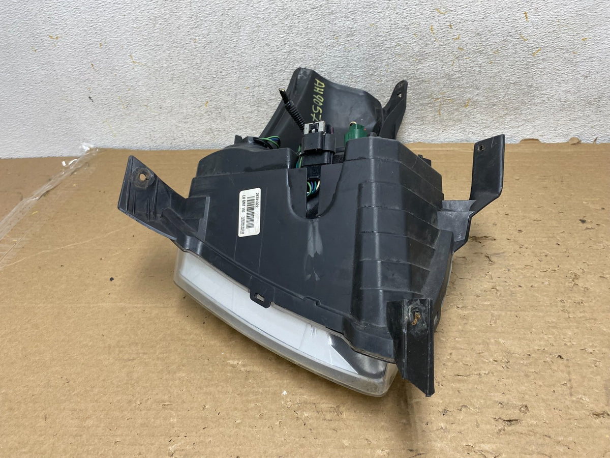 2007 to 2009 Suzuki XL-7 XL7 Left Driver LH Side Headlight AH9057 DW6