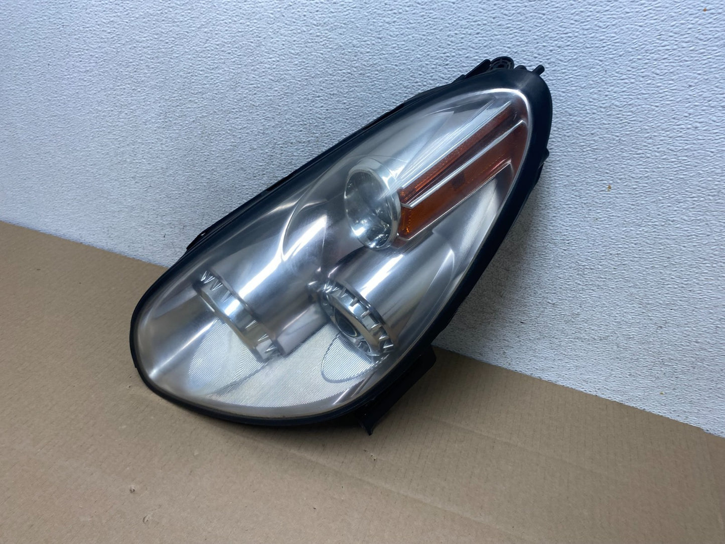 2006 - 2007 Subaru Tribeca B9 Left Driver LH Side Halogen Headlight AG58211