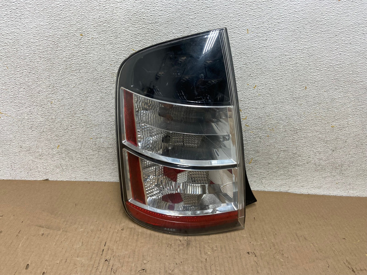 2004 2005 Toyota Prius Tail Light Left Driver Lh Side AH5856 LK0