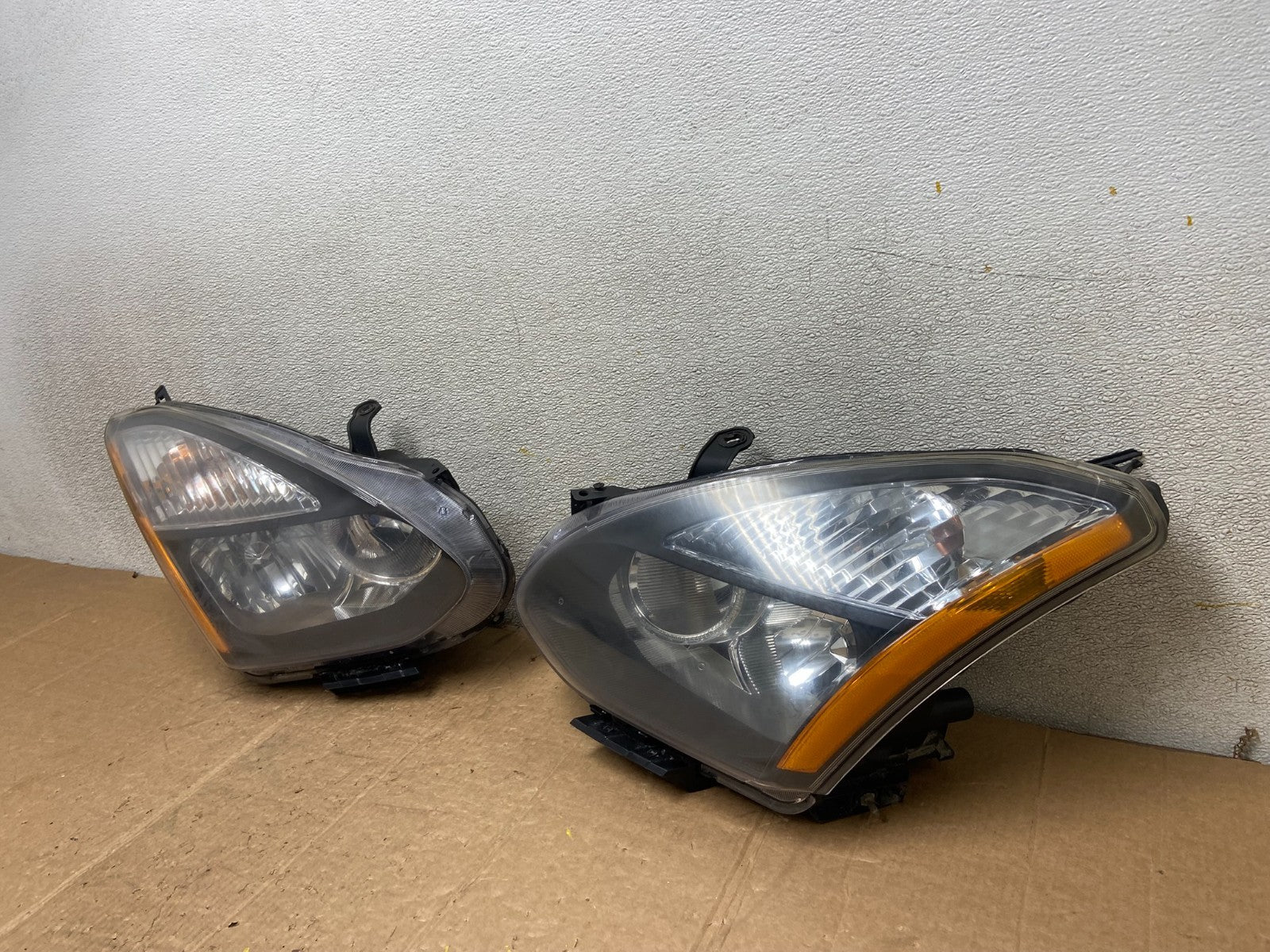2009-2013 Nissan Rogue Left+Right Side Set Halogen Headlights OEM AA2662 DW1